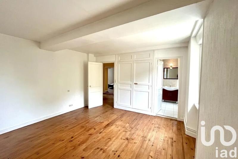 Maison - 200 m² - 6 pièces