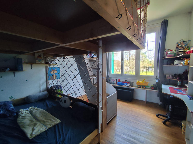 Maison - 167 m² - 6 pièces