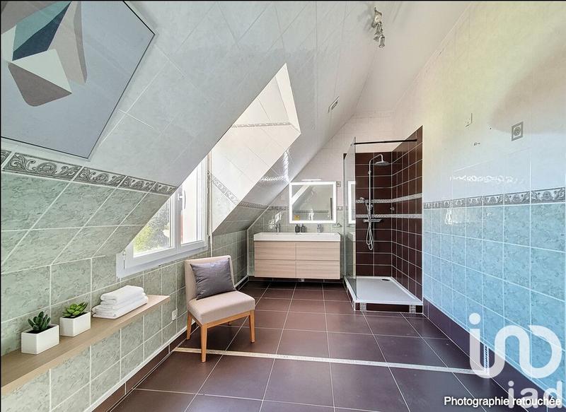 Maison - 170 m² - 5 pièces