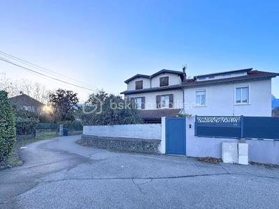 Maison - 123 m² - 5 pièces