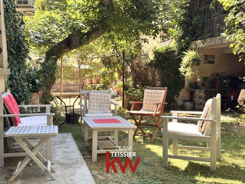 Bastide - 900 m² - 15 pièces