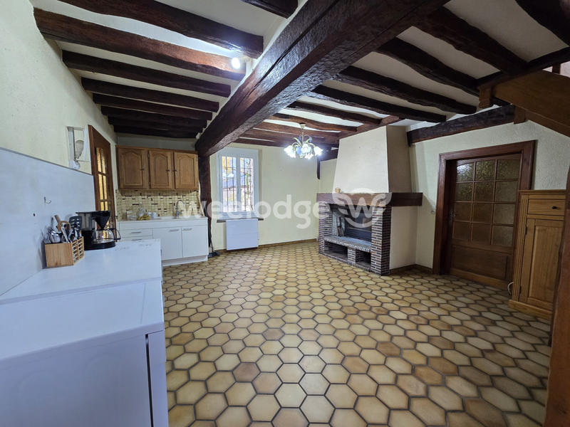 Maison ancienne - 188 m² - 8 pièces