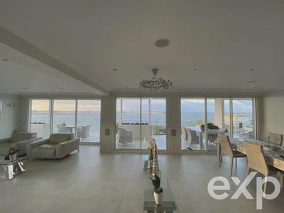 Appartement - 161 m² - 4 pièces