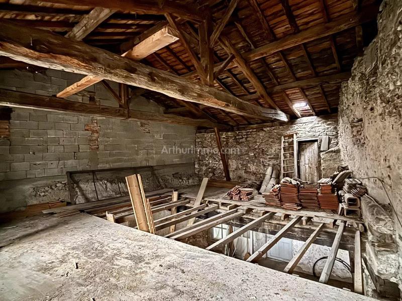 Magasins - 180 m² - 5 pièces