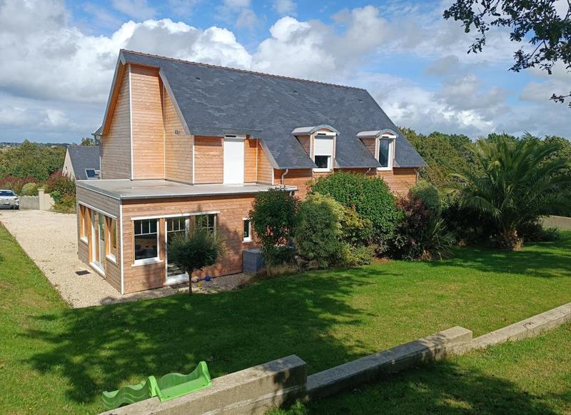 Maison - 182 m² - 7 pièces