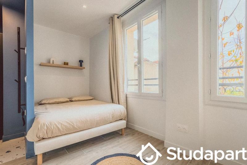 Chambre - 9 m² - 1 pièce