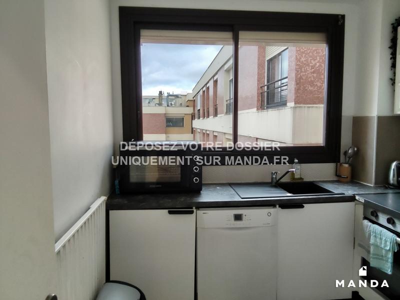 Chambre - 8 m² - 6 pièces