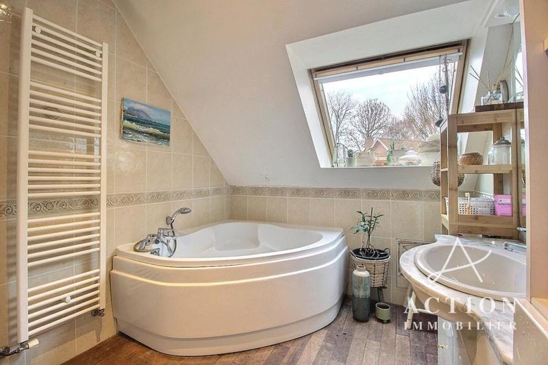 Maison - 143 m² - 5 pièces