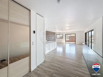 Villa - 196 m² - 6 pièces