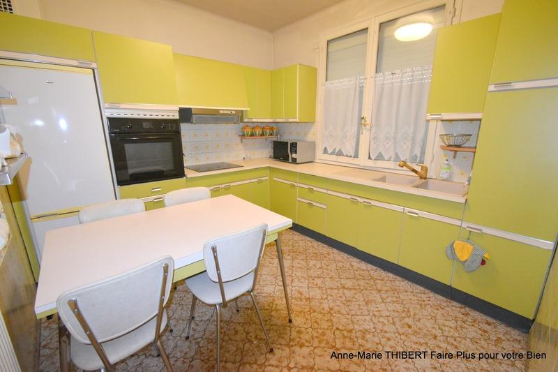 Maison - 202 m² - 6 pièces