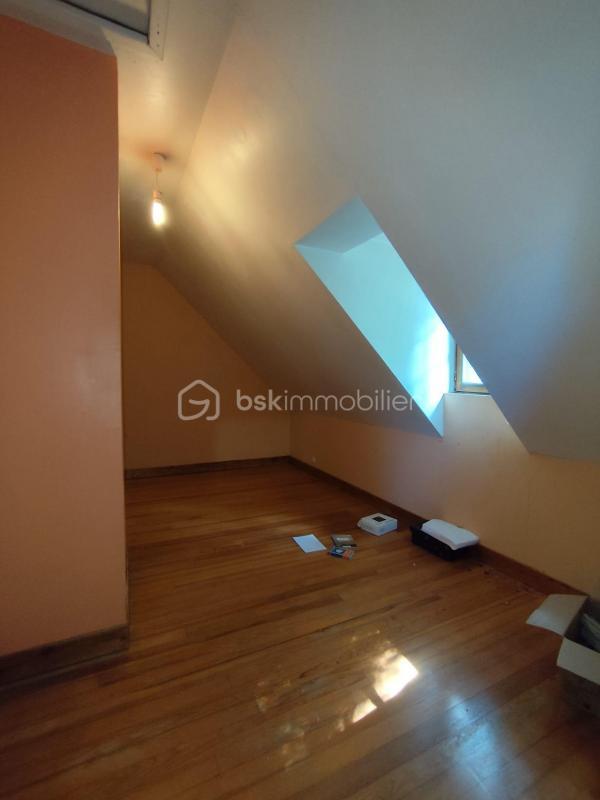 Maison en pierre - 102 m² - 5 pièces