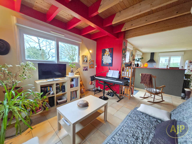 Maison - 108 m² - 6 pièces