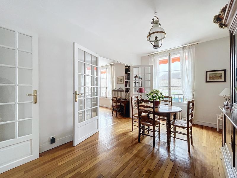 Appartement - 86 m² - 4 pièces