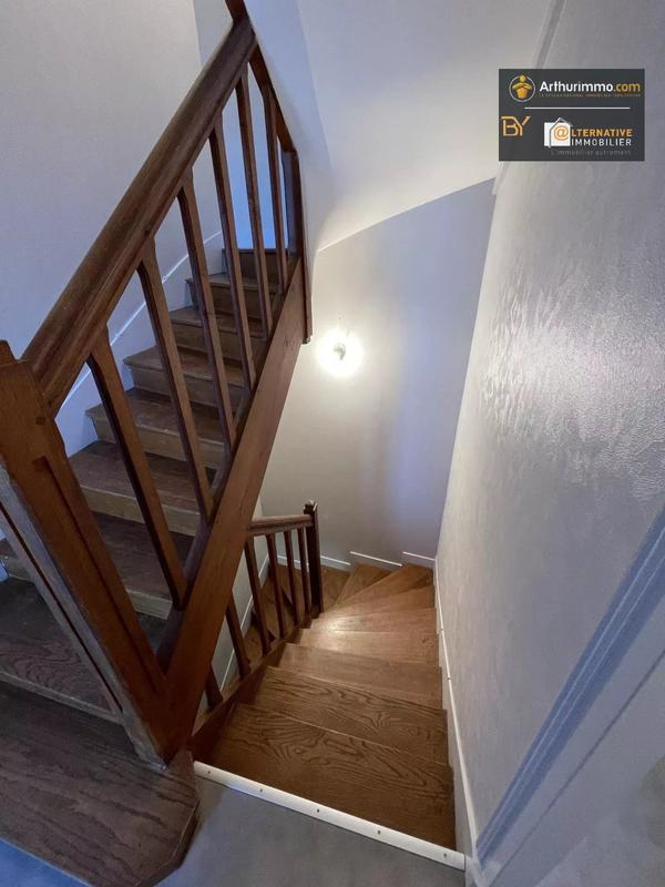 Maison - 95 m² - 5 pièces