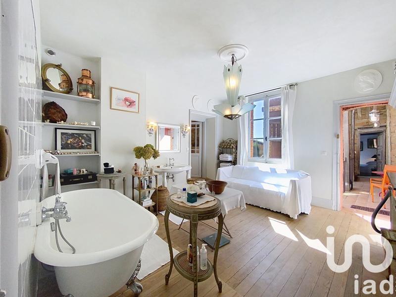 Maison - 393 m² - 10 pièces