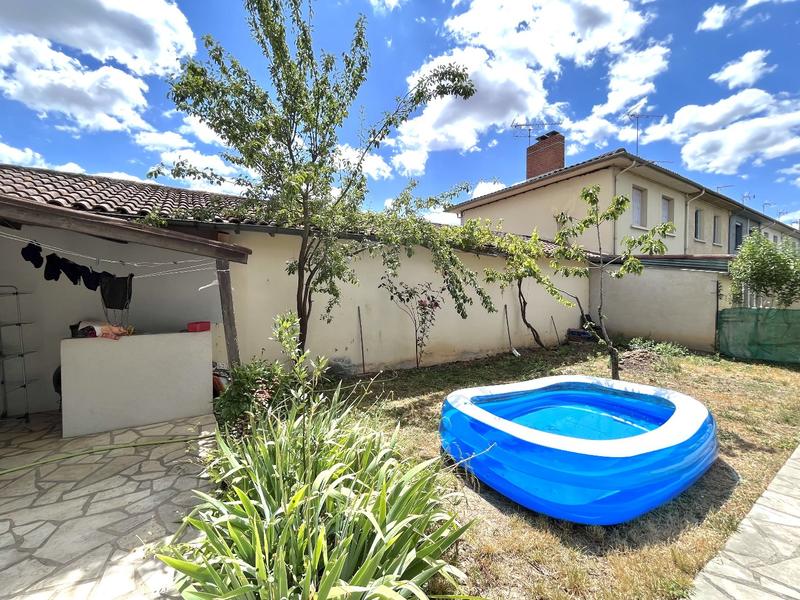 Maison - 85 m² - 5 pièces