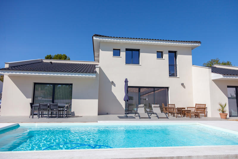 Maison - 104 m² - 5 pièces