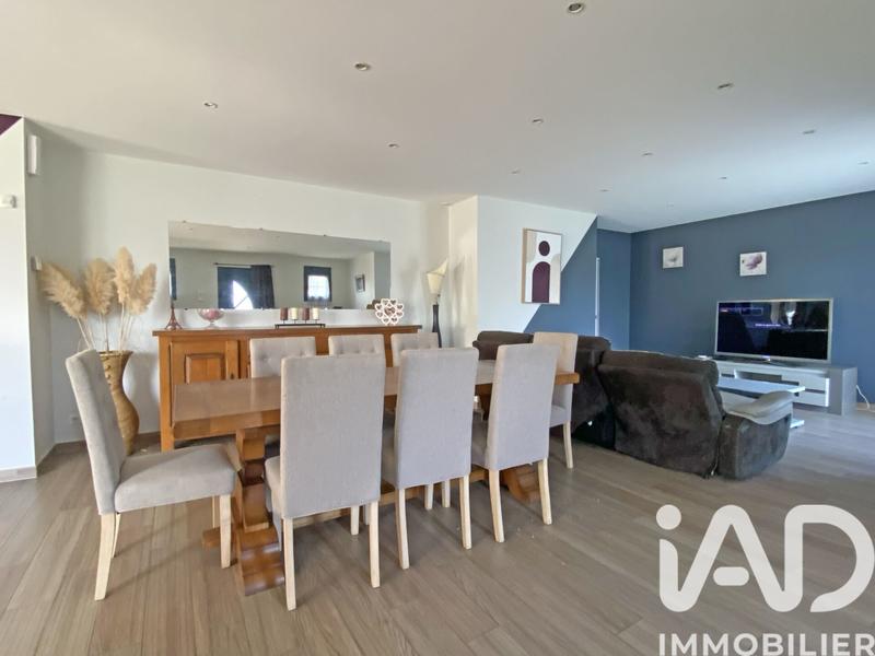 Maison - 185 m² - 7 pièces