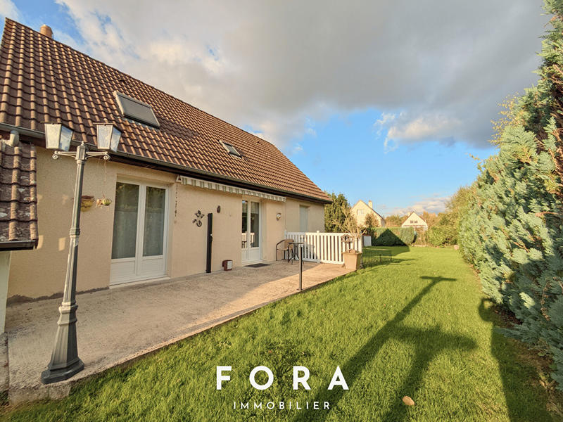 Maison - 94 m² - 4 pièces