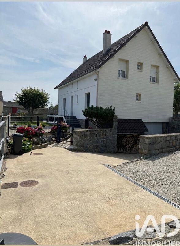 Maison - 166 m² - 8 pièces