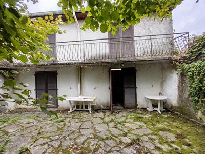 Maison de village - 200 m² - 9 pièces