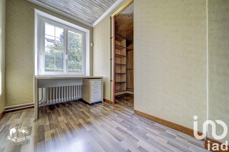 Maison - 242 m² - 7 pièces