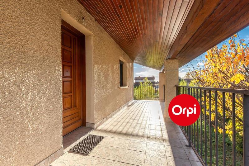 Maison - 135 m² - 6 pièces