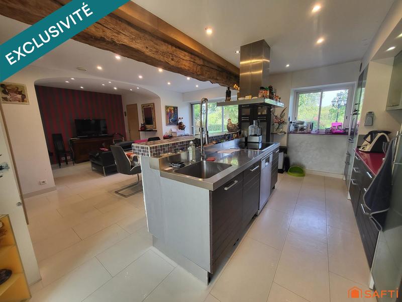 Maison - 300 m² - 5 pièces