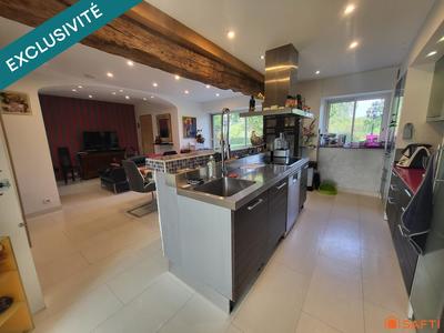 Maison - 300 m² - 5 pièces