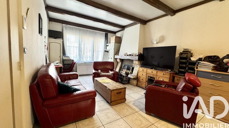 Maison - 99 m² - 5 pièces