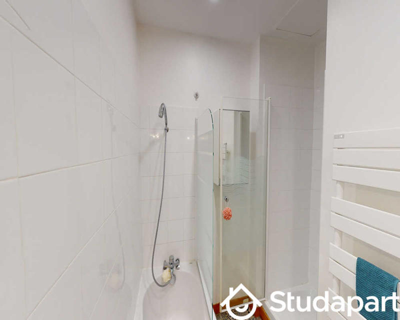 Chambre - 120 m² - 1 pièce