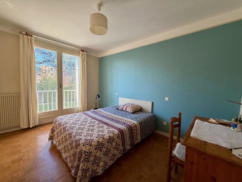 Appartement - 80 m² - 3 pièces