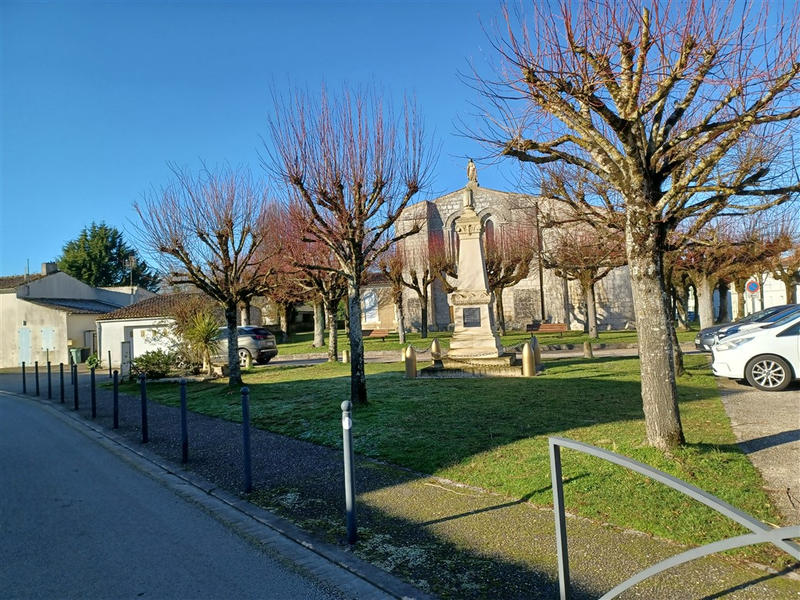 Terrain de lotissements - 541 m²