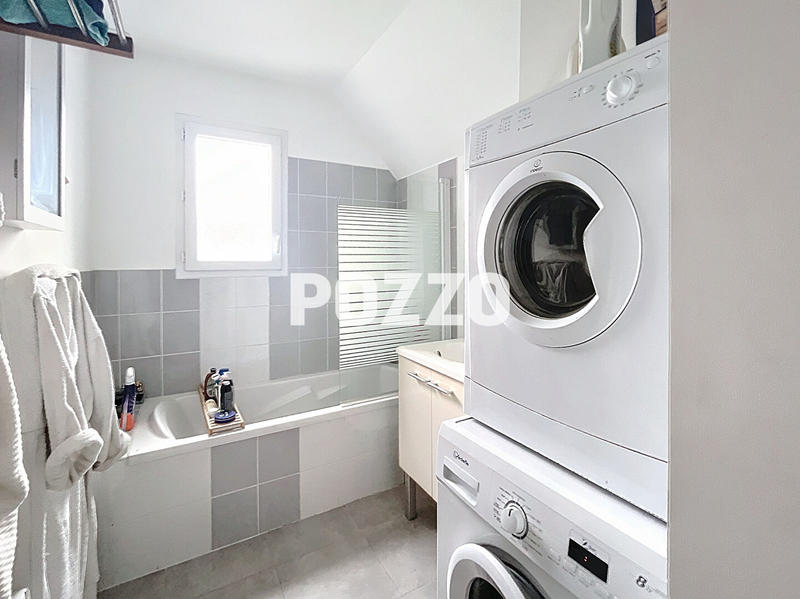 Maison - 106 m² - 5 pièces