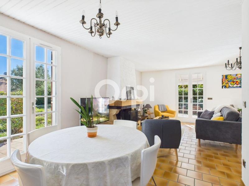 Maison - 145 m² - 5 pièces