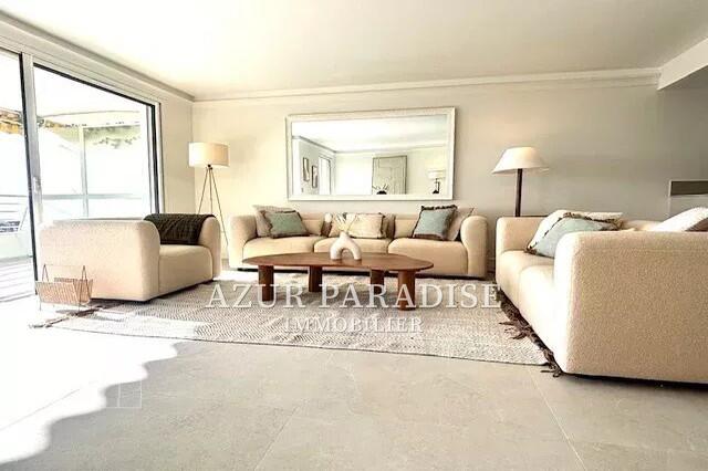 Appartement - 98 m² - 3 pièces