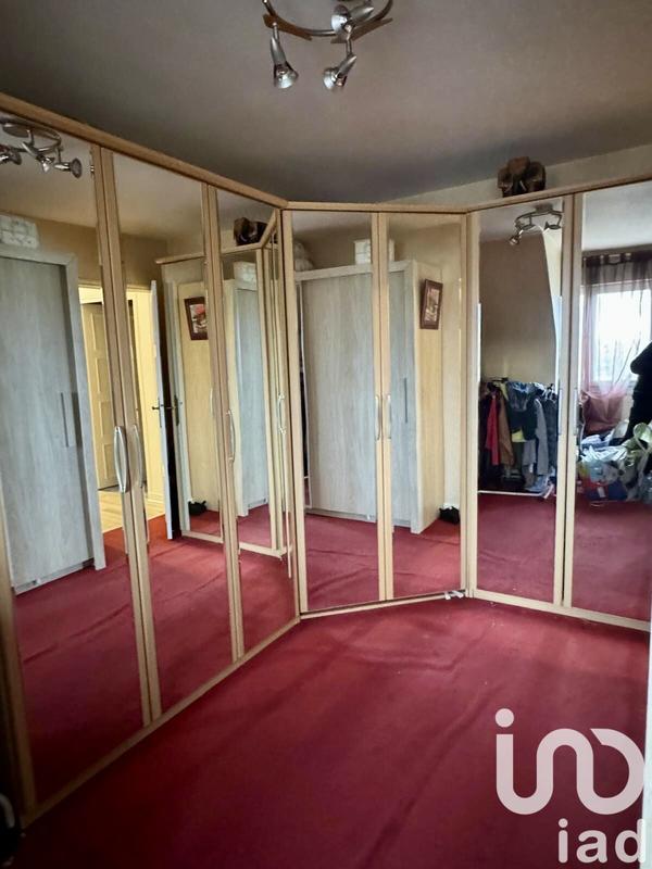 Maison - 219 m² - 7 pièces