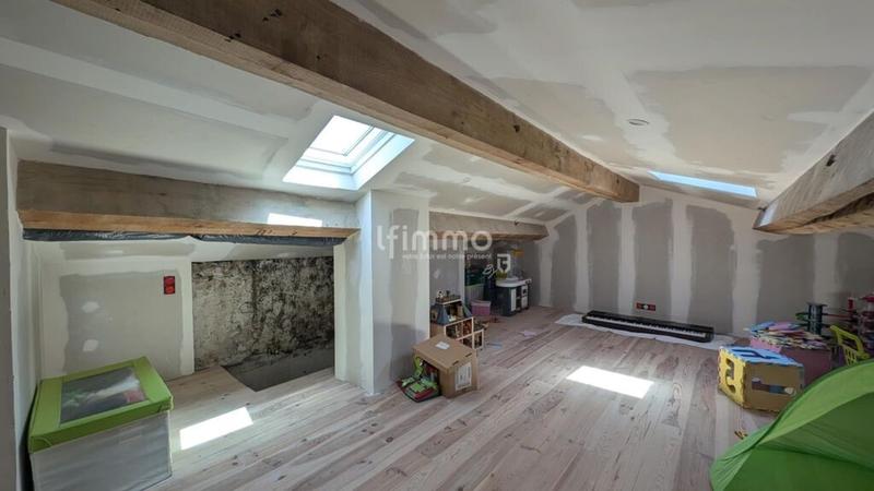 Maison - 134 m² - 4 pièces