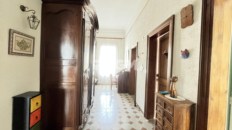 Propriété - 185 m² - 7 pièces