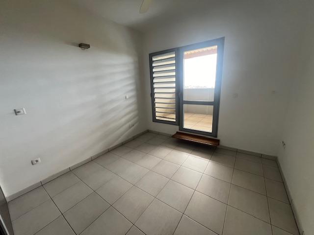 Appartement ancien - 96 m² - 4 pièces