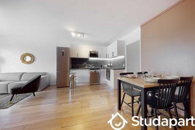 Chambre - 9 m² - 1 pièce