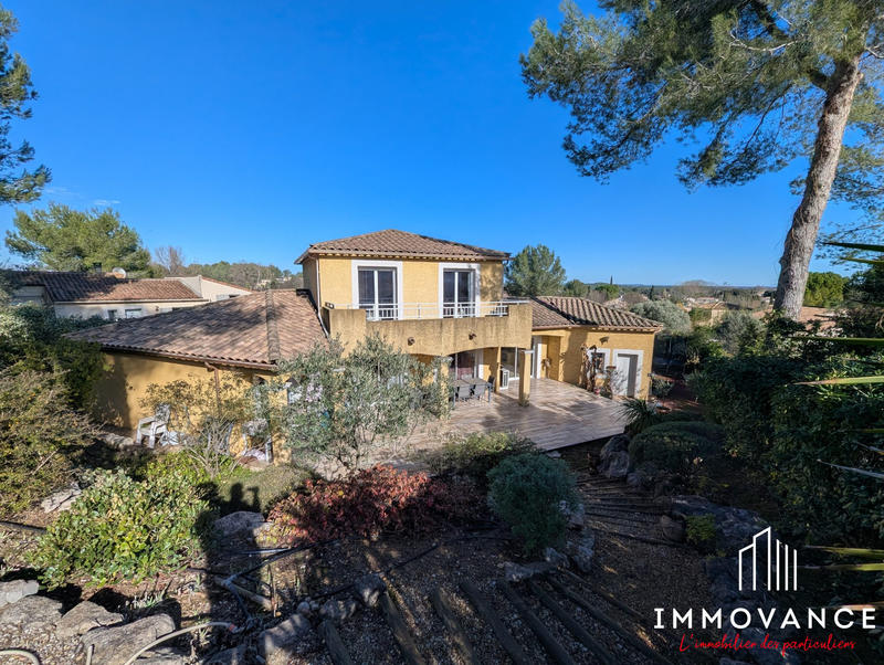 Maison - 138 m² - 5 pièces