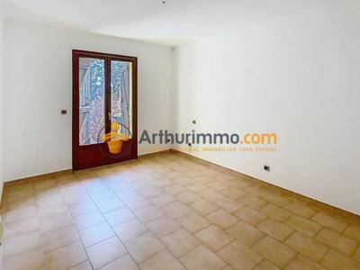 Maison - 77 m² - 3 pièces