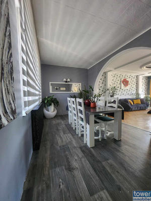 Maison - 185 m² - 7 pièces