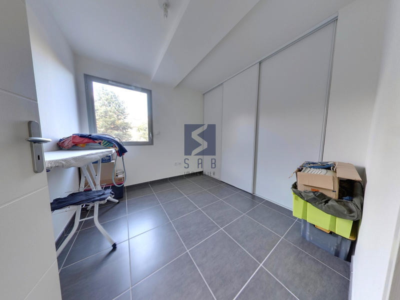 Appartement - 75 m² - 4 pièces