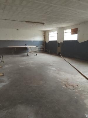 Grange - 600 m² - 8 pièces