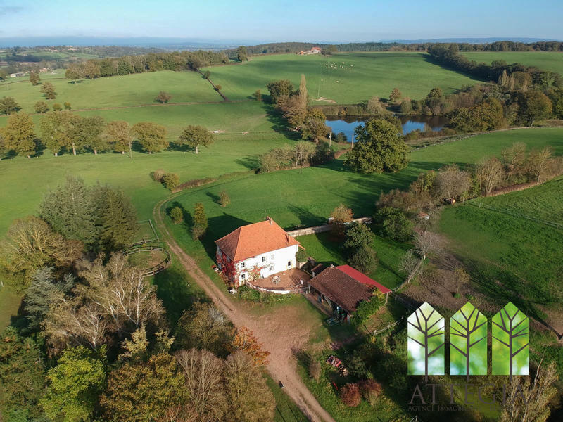 Maison - 220 m² - 7 pièces