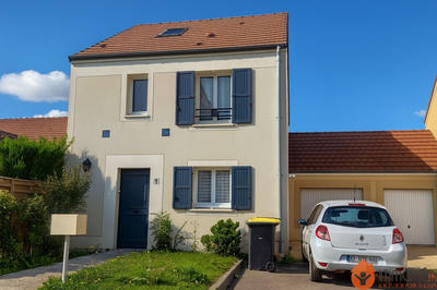 Maison - 98 m² - 6 pièces