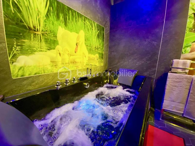 Appartement - 81 m² - 3 pièces