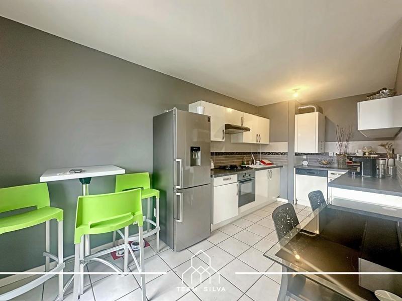 Appartement - 84 m² - 4 pièces